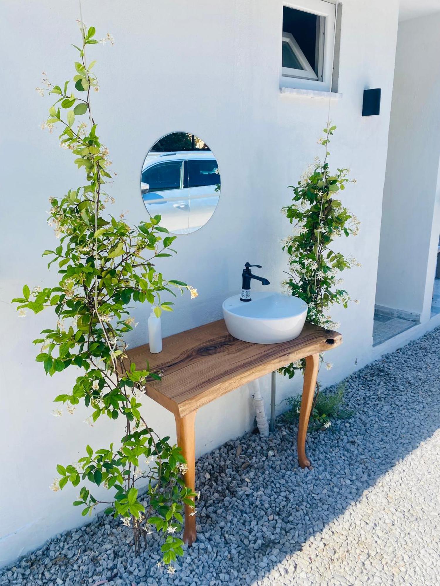 Airport Blue Eye Apartment Dalaman Best Location Also Suitable For Day Rentals Ideal For Air Travelers, 5 Km Close To Airport ภายนอก รูปภาพ